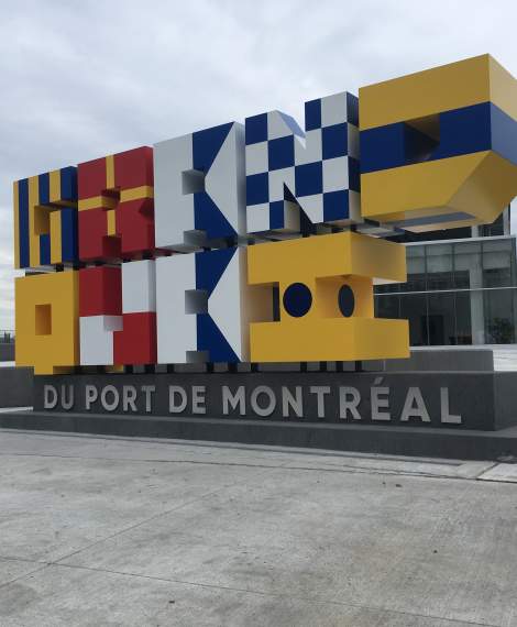 Enseigne architecturale - Grand Quai du Port de Montréal